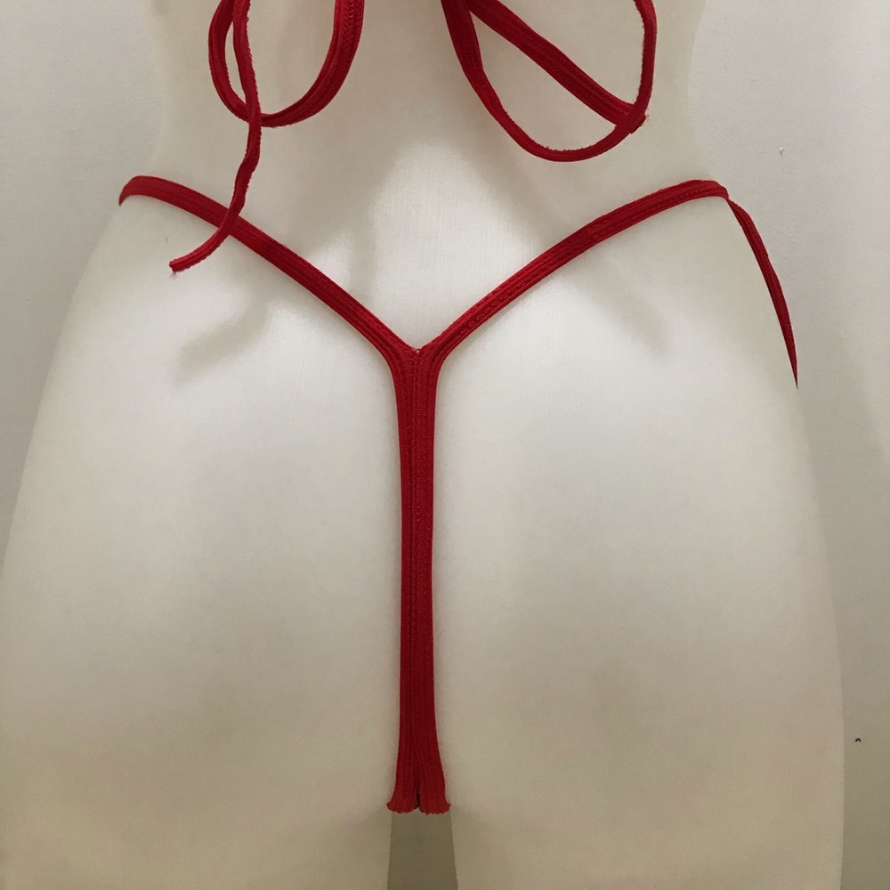 Bikini - Picture 6 of 6